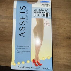 ASSETS by Sara Blakely Hi-Waist Mid-Thigh Shaper - Nude
